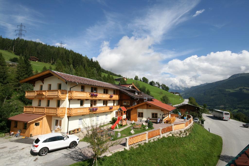 Alpengasthof Enzianhof Zell am Ziller Exteriör bild